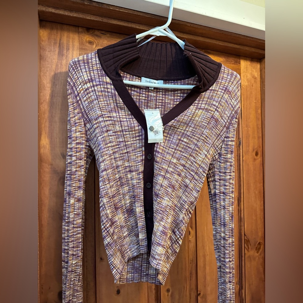 Hooked Up sweater/cardigan over layer, multicolor, size M